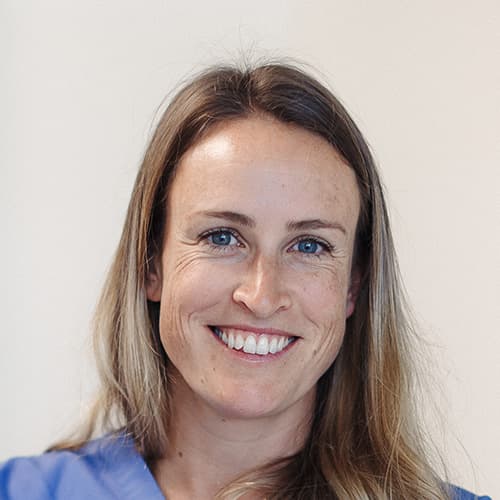 Dr Emily Gleave (F)